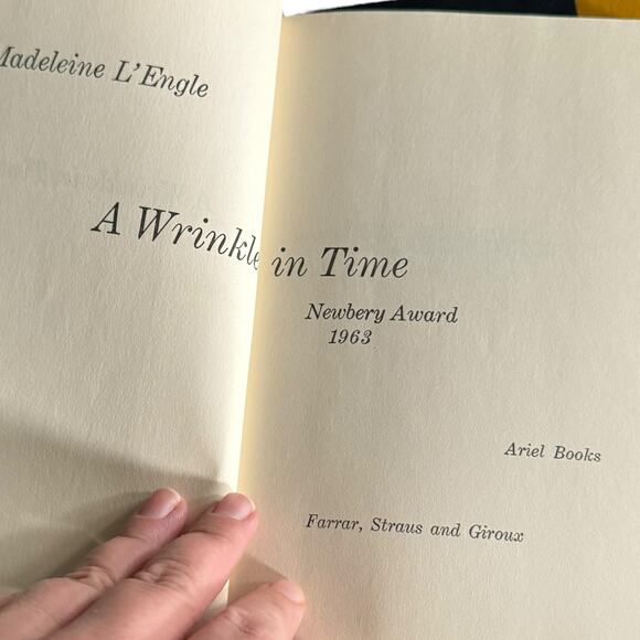 Lot 3 Vintage Classic Books Decor Shelfie Coffee Table Decorating VTG Styling - Picture 12 of 13